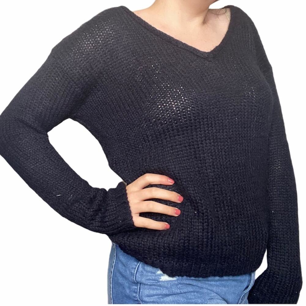 Black Forever 21 Deep V Neck Knit Sweater DDD2
